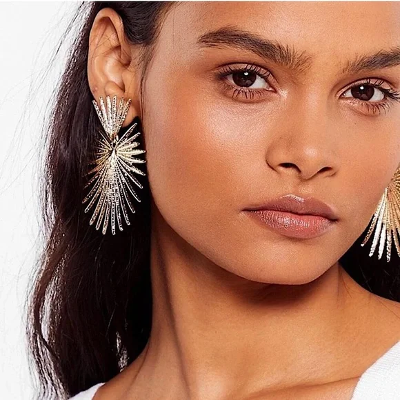 🔴𝟭𝟬/$𝟮𝟱🔴NEW Large Black Heart Drop Earrings - Picture 5 of 10